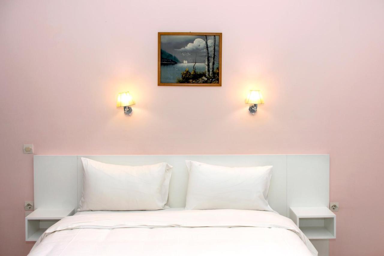 Revekka Apartment
